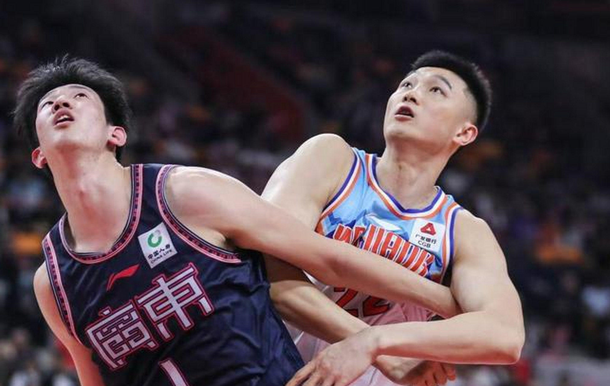 包含新秀闪耀赛场,成为亮眼新星的词条 包含新秀闪耀赛场,成为亮眼新星的词条