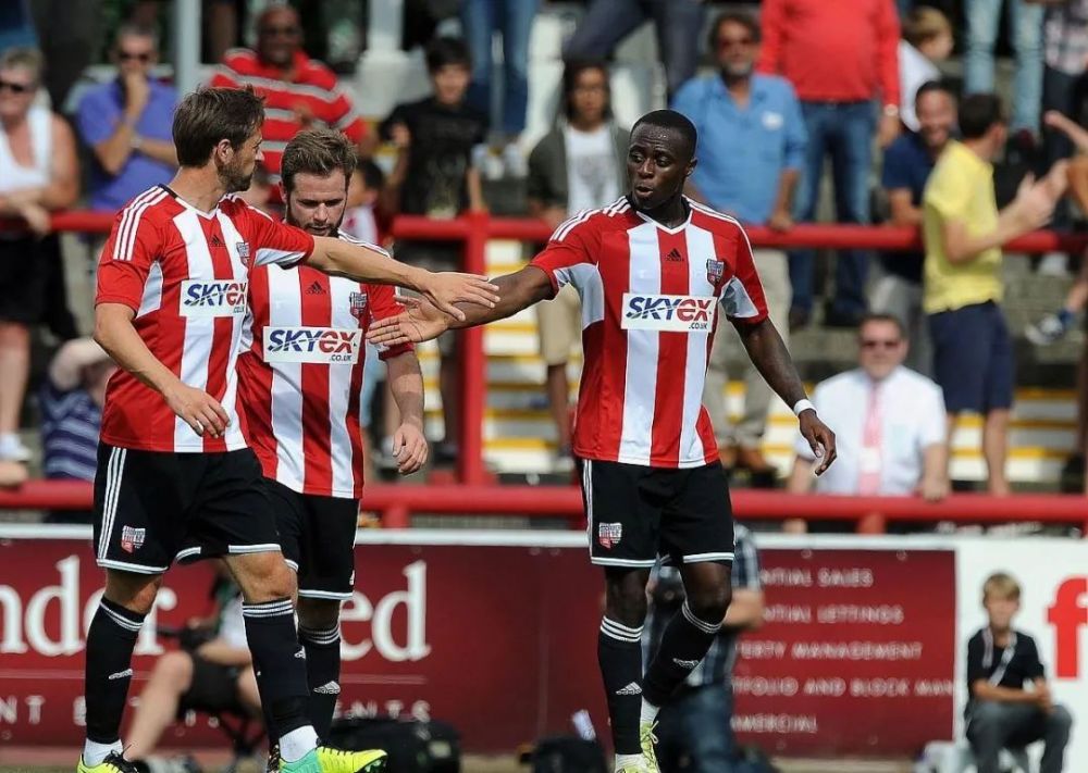 关于法兰克福：全力冲击杯赛胜利的信息