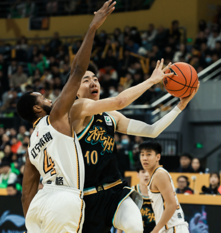 开云体育平台APP-辽宁男篮客场斩获胜利，实力稳健