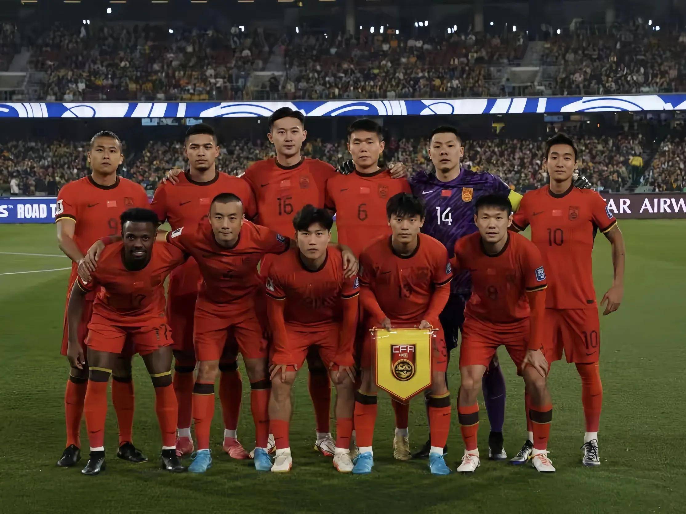 包含强强碰撞！国际运动员在场上展现实力的词条