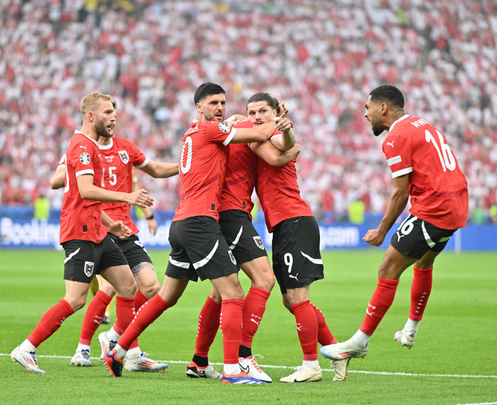 奥地利队运用战术，扭转败局的简单介绍