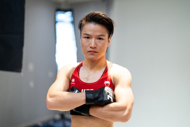 开云体育平台APP-关于激烈角逐，冠军宝座前途未卜的信息