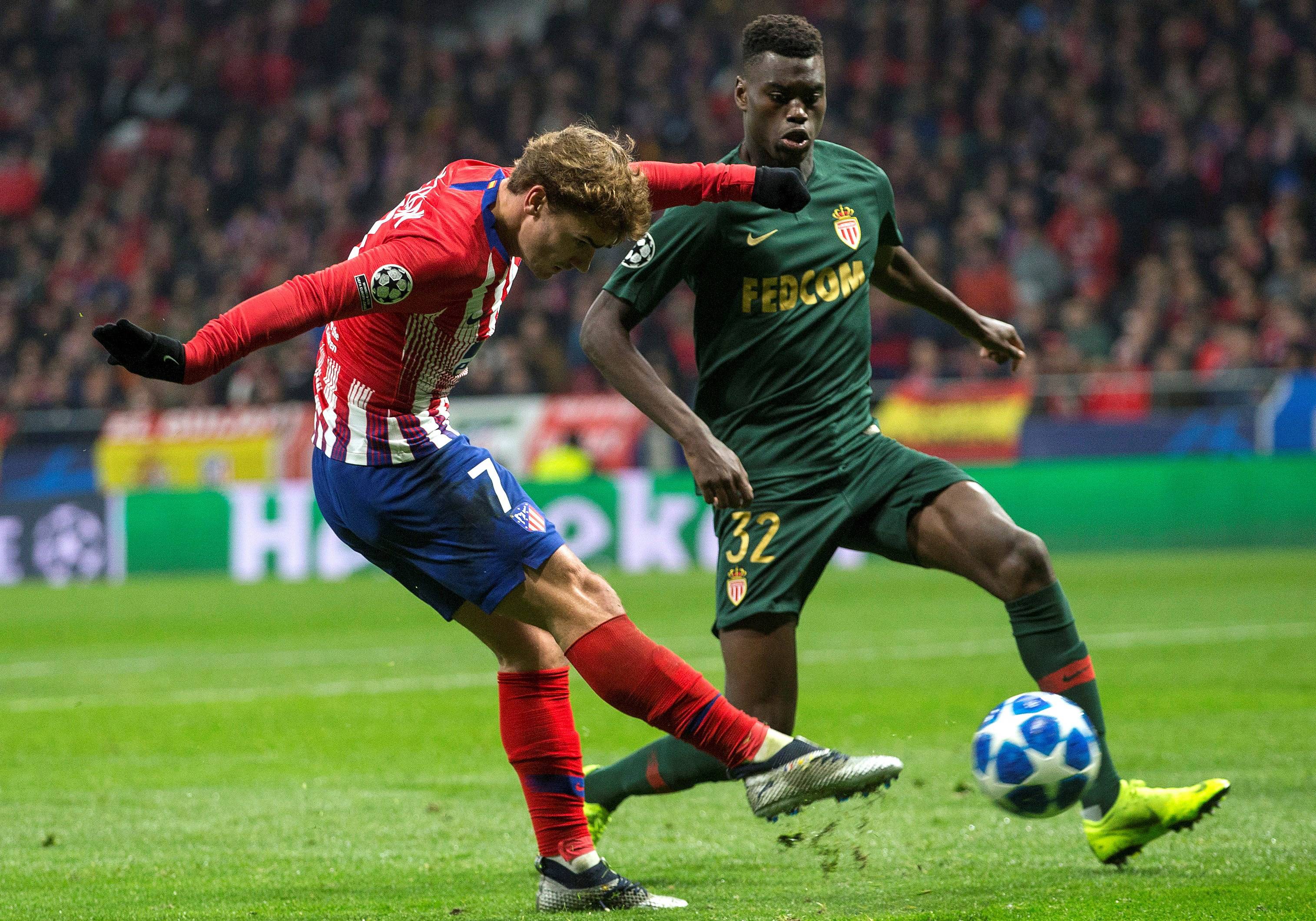 包含阿隆索战胜瓦伦西亚西甲冠军邀请赛的词条