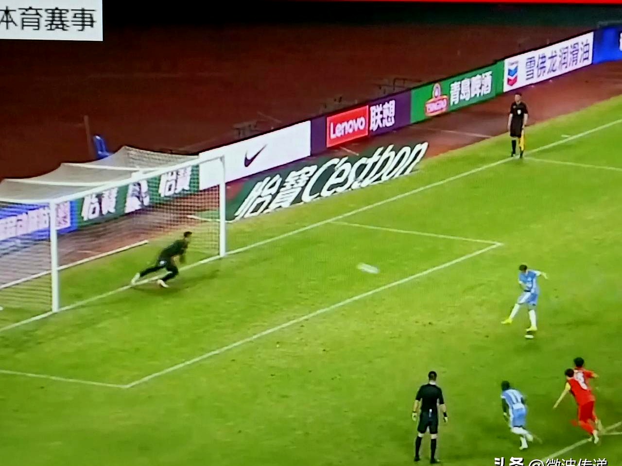 河南队主场压倒对手,晋级下一轮 河南队主场压倒对手,晋级下一轮