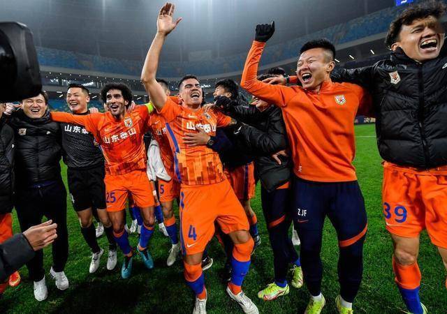 山东鲁能主场大胜大连一方,豪取四连胜的简单介绍 山东鲁能主场大胜大连一方,豪取四连胜的简单介绍