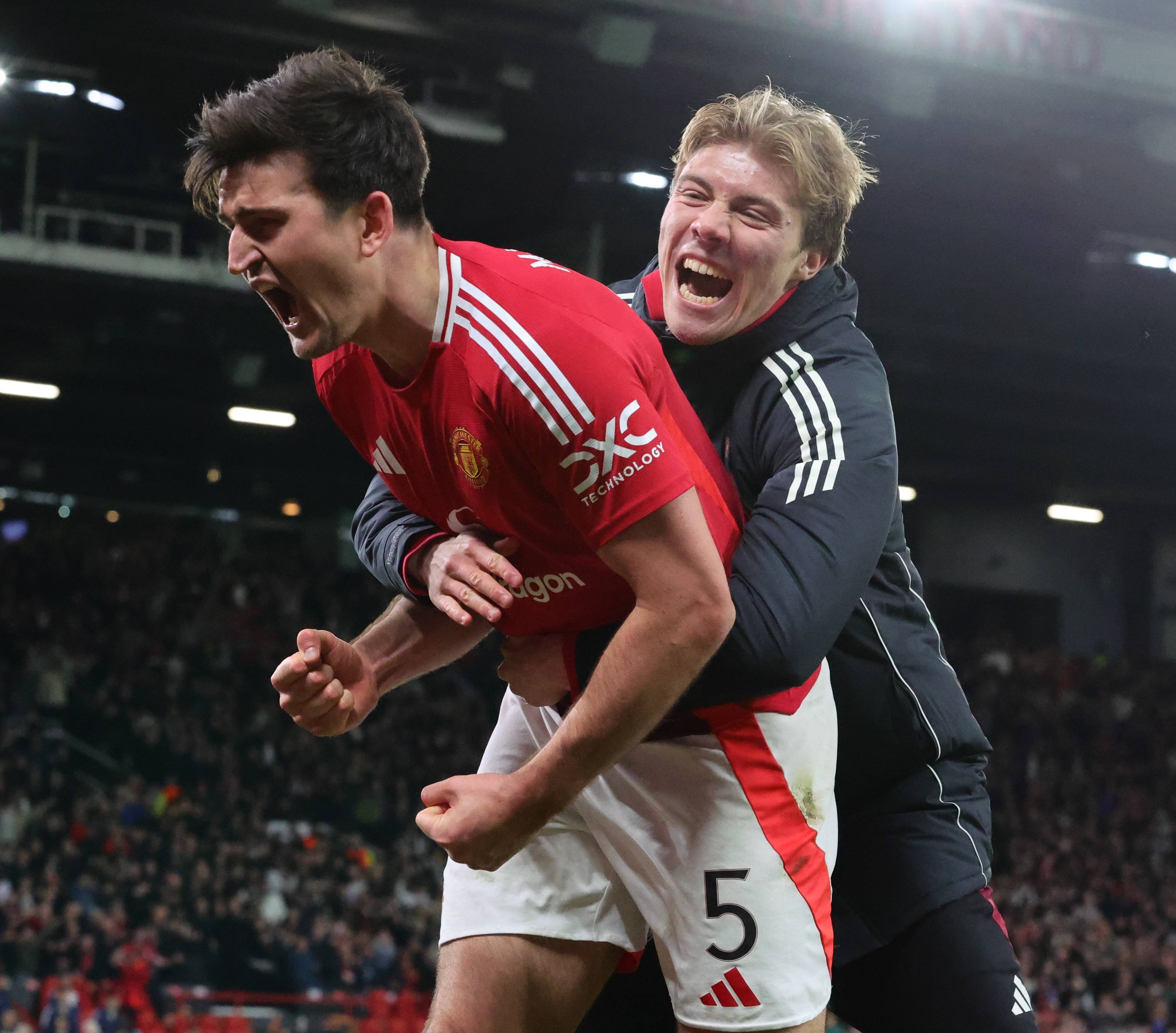 球队备战欧联杯,全力以赴 球队备战欧联杯,全力以赴