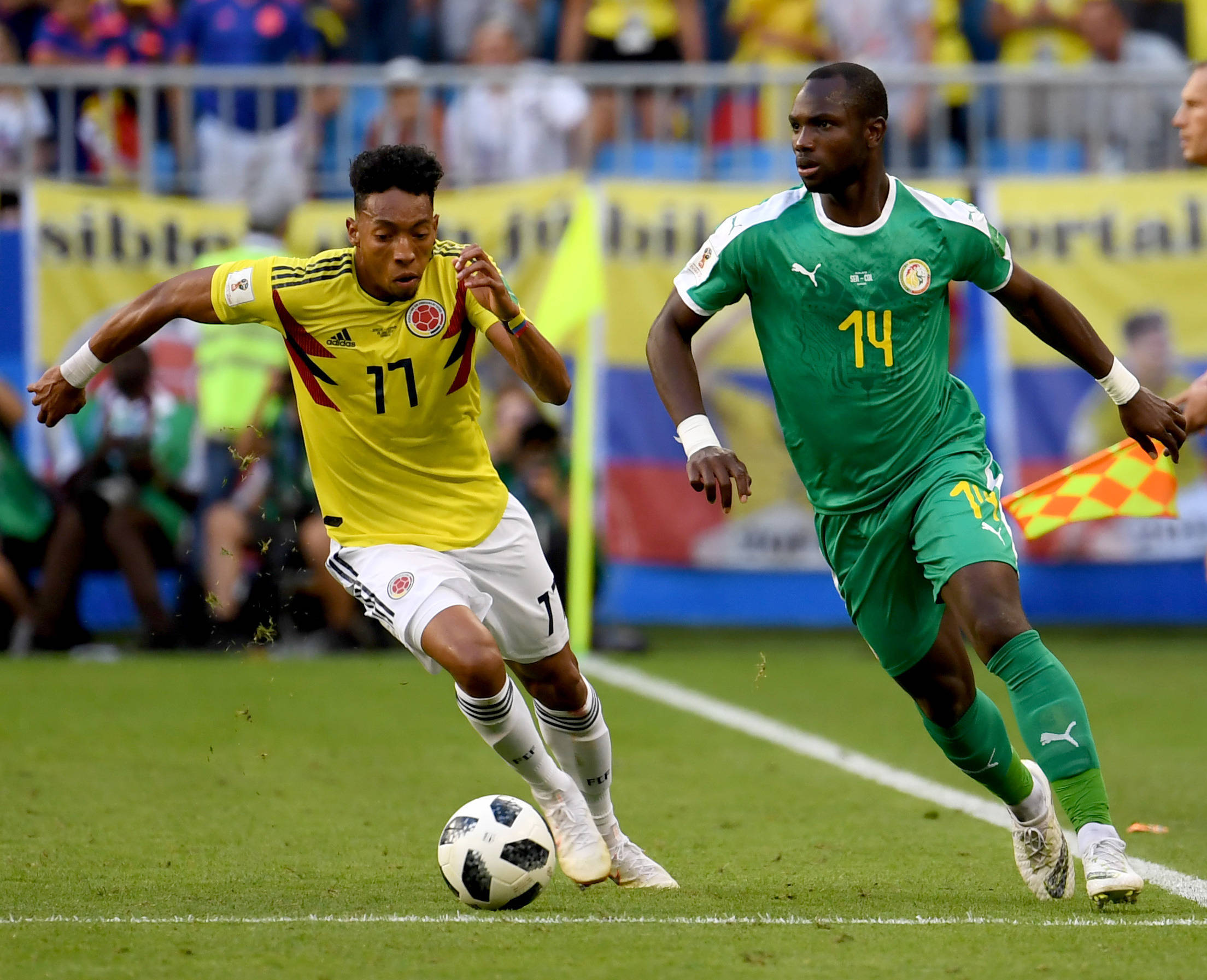 世界级足球比赛引爆球迷激情