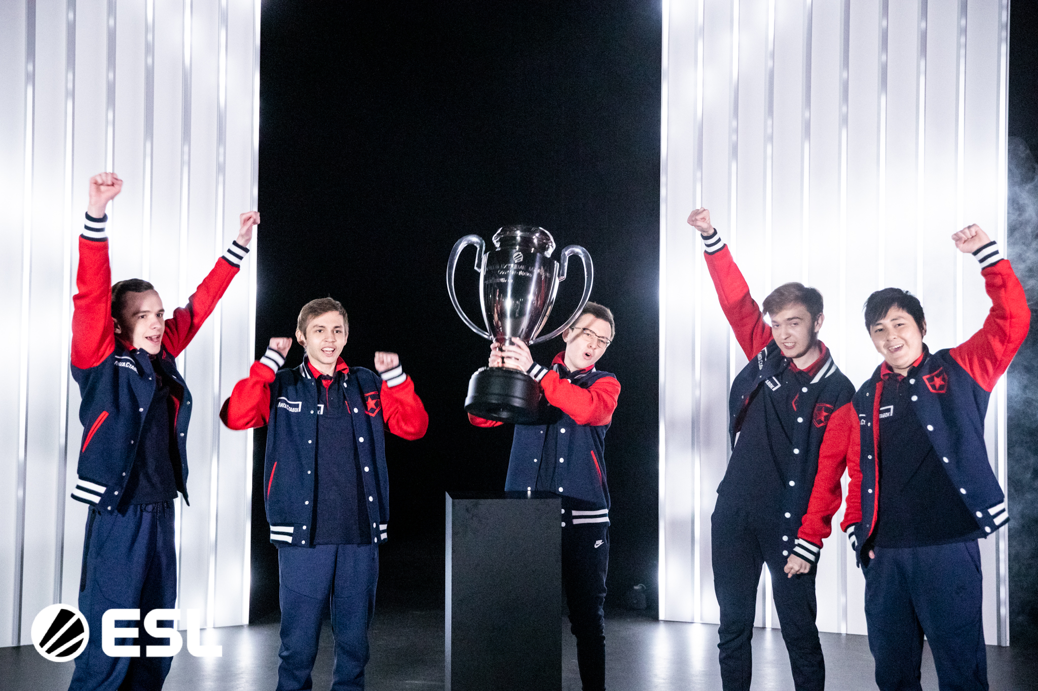 开云体育官方网站-科隆队士气高涨，击败劲敌