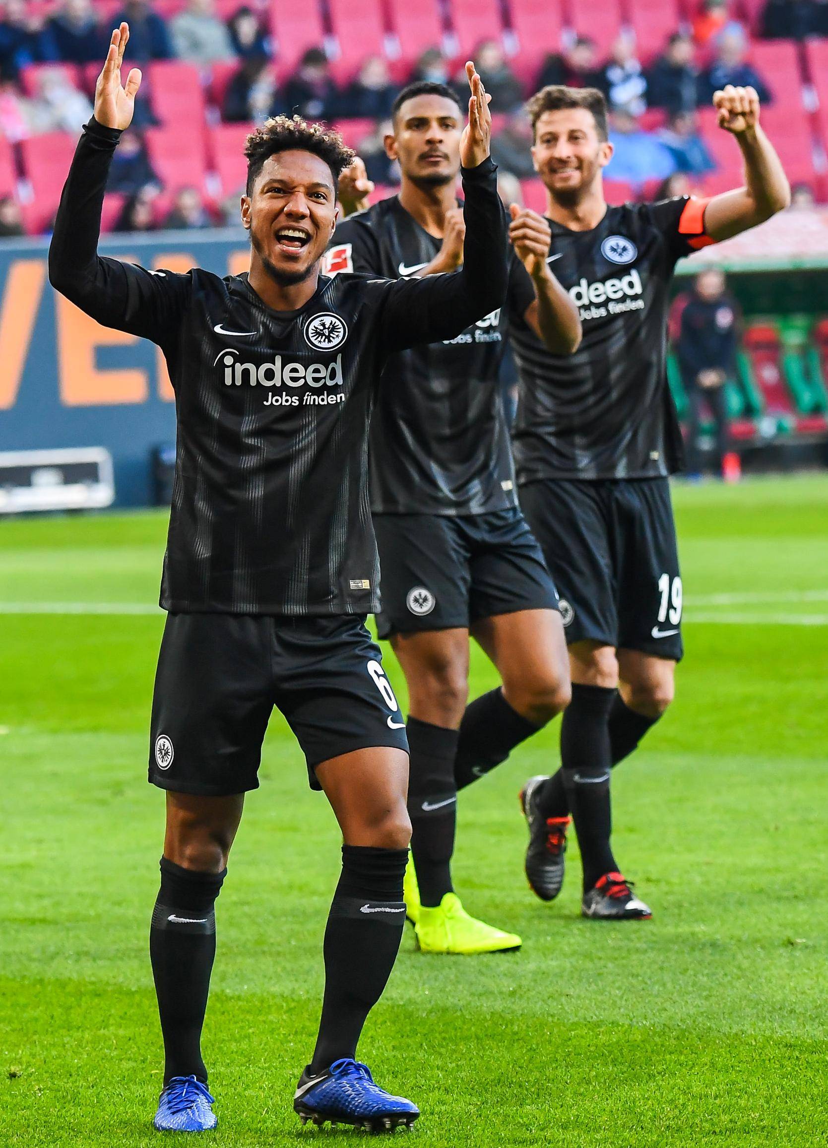 不来梅主场失利,球队士气低迷的简单介绍 不来梅主场失利,球队士气低迷的简单介绍