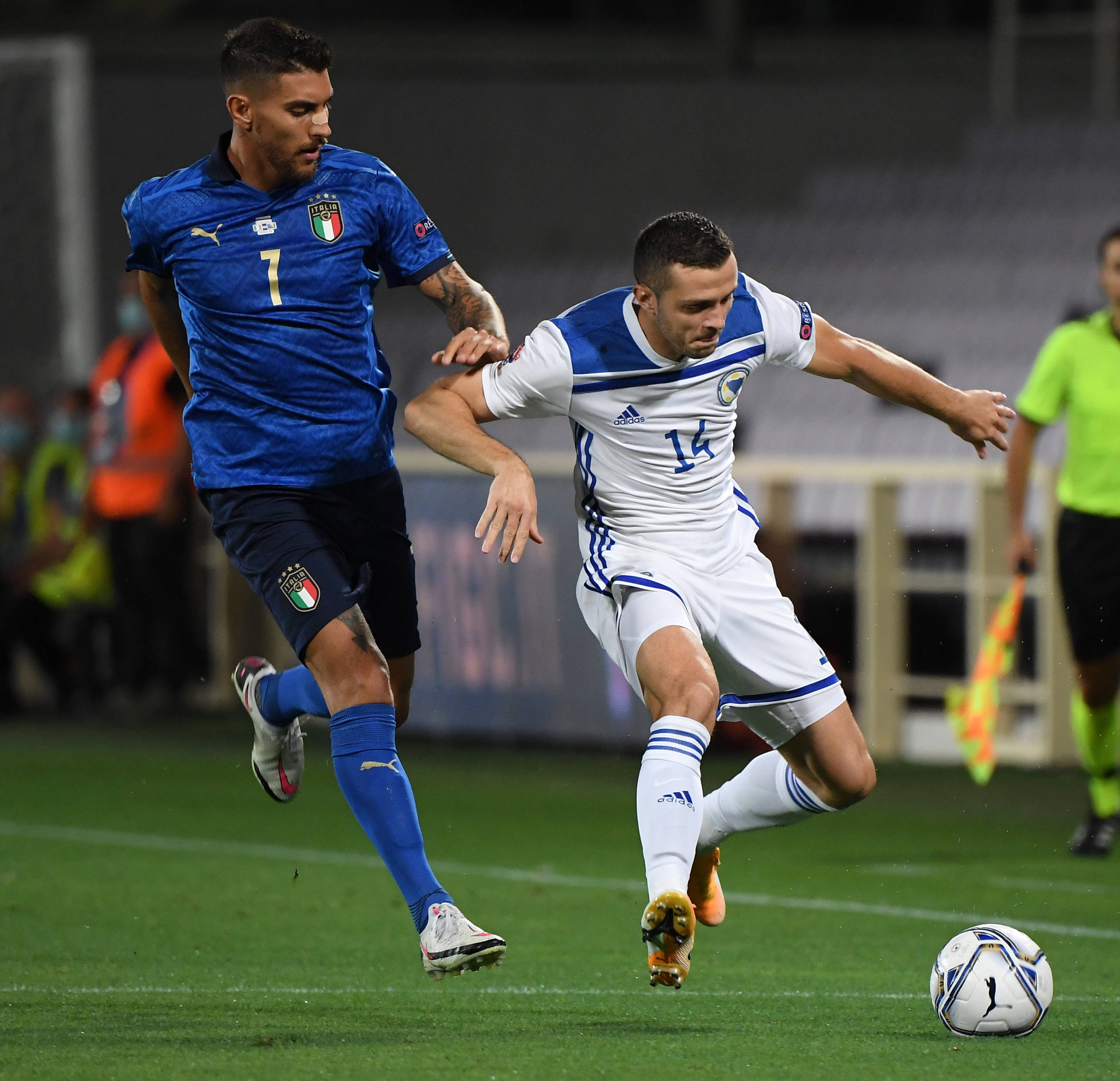 包含瑞士战平西班牙，波黑英姿飒爽跻身前列的词条