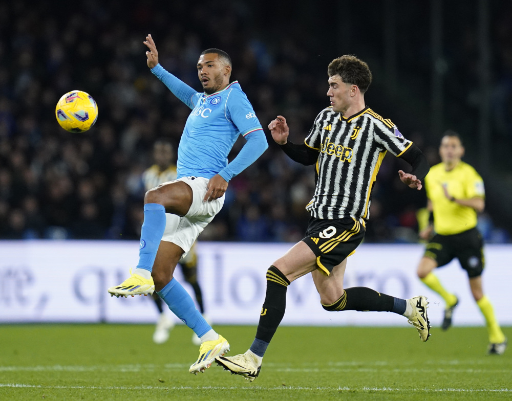 那不勒斯迎战尤文图斯：意大利豪门对决的简单介绍