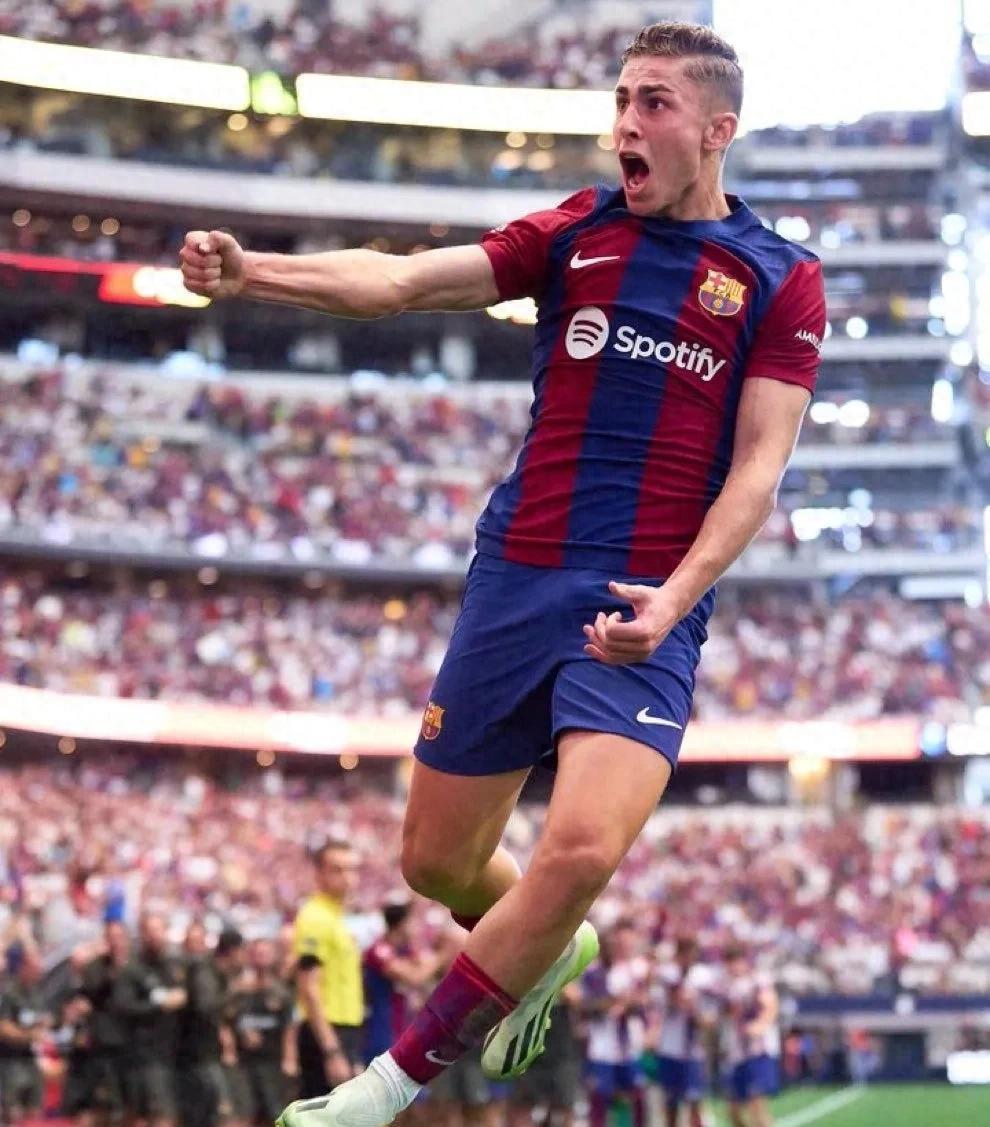 开云下载-多位球员表现神勇，成为比赛焦点的简单介绍