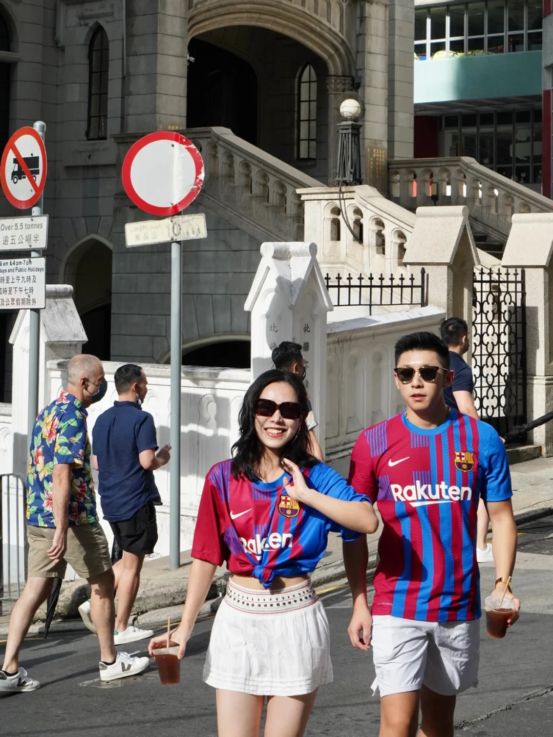 关于香港举行乒乓球比赛,巴萨表现不可思议的信息 关于香港举行乒乓球比赛,巴萨表现不可思议的信息