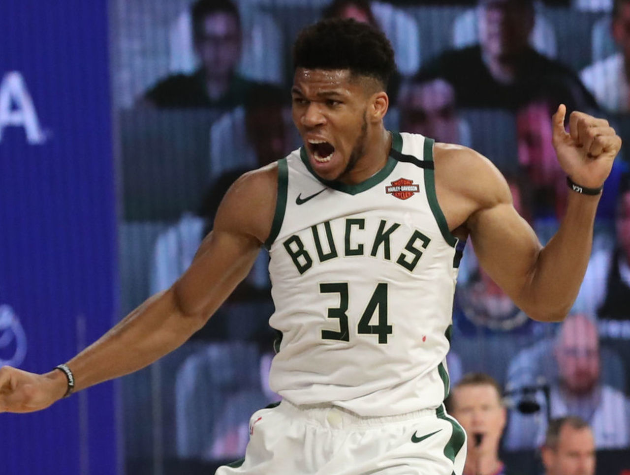 开云体育APP下载-雄鹿队靠安特托孔波取得连胜的简单介绍