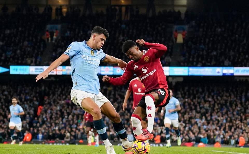 曼城客场击败莱斯特城,取得关键胜利 曼城客场击败莱斯特城,取得关键胜利