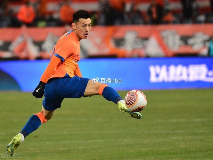 鲁能主场战胜国安，巴坎布进球助球队取得胜利