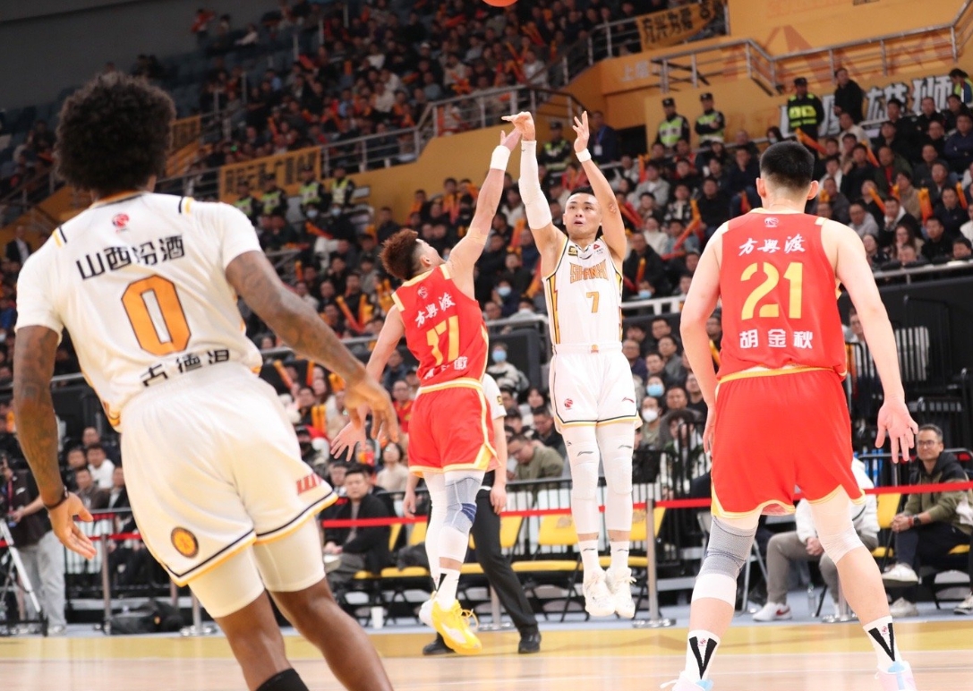 山西男篮客场逆袭，成功逆转比赛