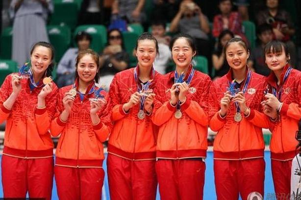 大洋洲高校联赛产生冠军,全队球员欢欣鼓舞的简单介绍 大洋洲高校联赛产生冠军,全队球员欢欣鼓舞的简单介绍