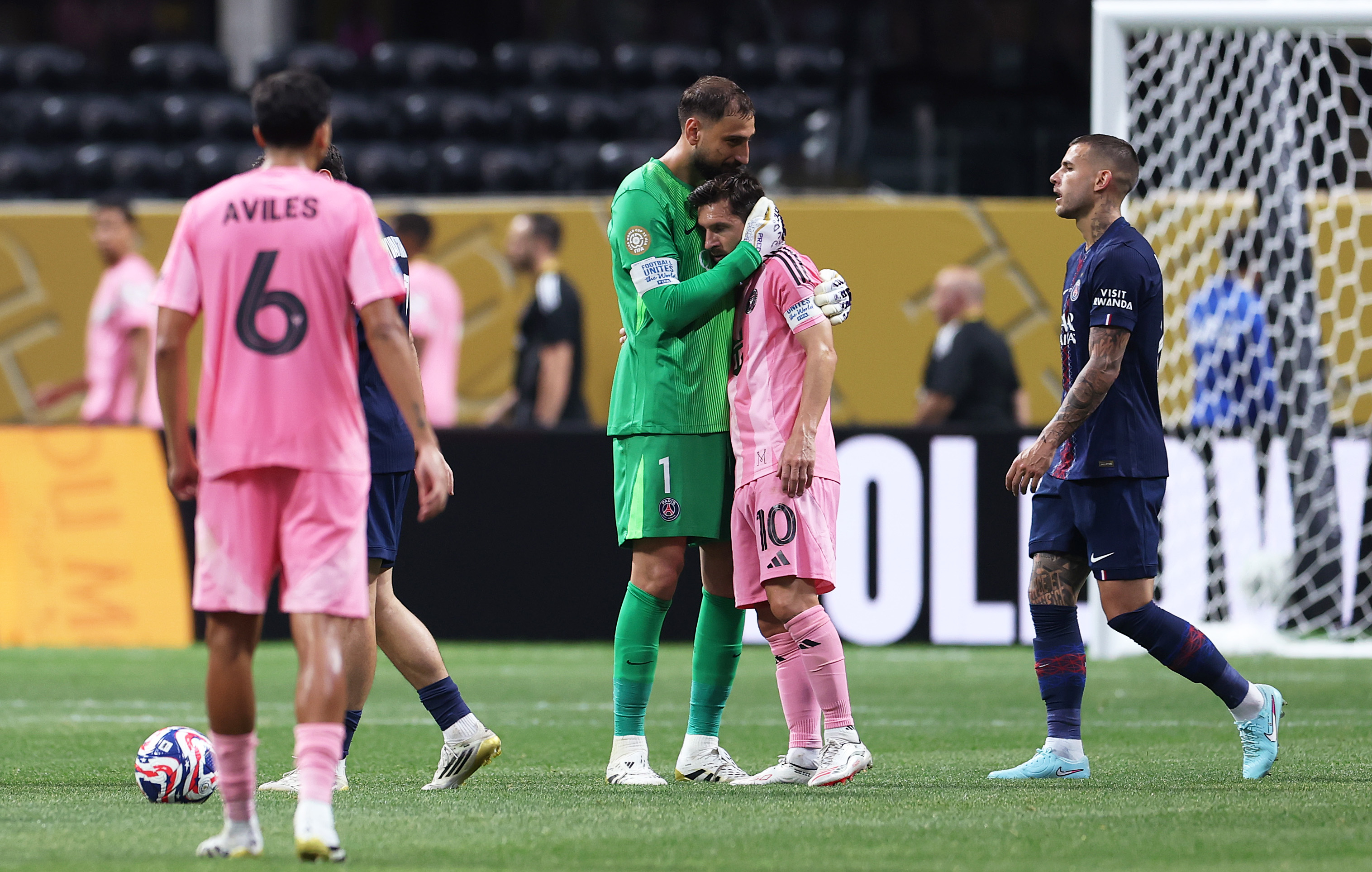 非凡的比赛体验:巴黎圣日耳曼对阵奥林匹亚科斯的简单介绍 非凡的比赛体验:巴黎圣日耳曼对阵奥林匹亚科斯的简单介绍