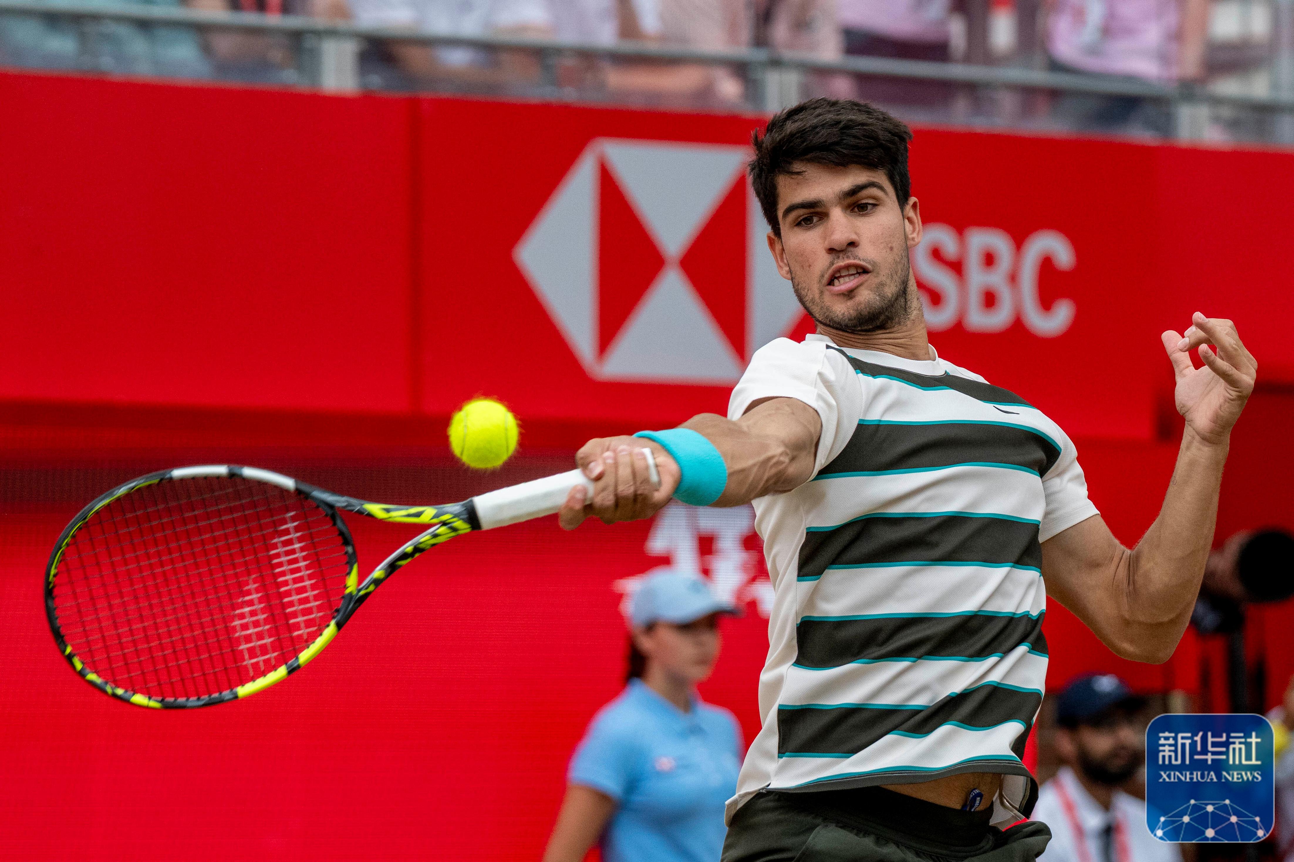 关于世界网球队完胜意大利网球队，阿尔卡拉斯打破历史纪录的信息